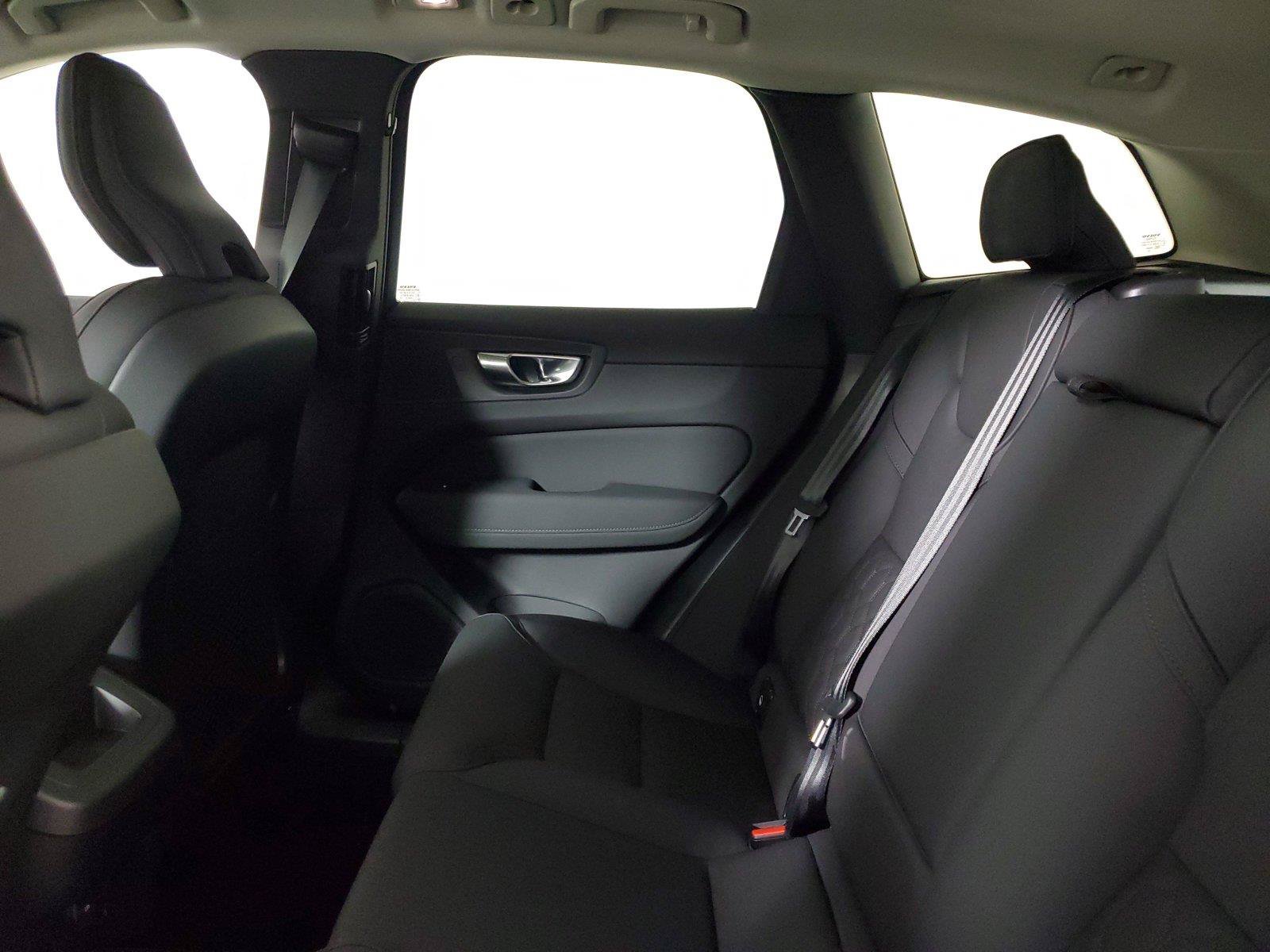 Used 2026 Volvo XC60 B5 Core w/ Climate Package AWD/4WD image 12