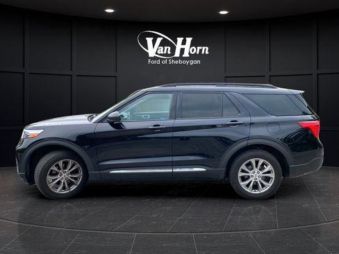 Used 2020 Ford Explorer XLT w/ Equipment Group 202A AWD/4WD image 4