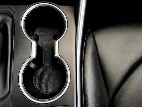 Used 2024 Toyota Highlander XLE image 35