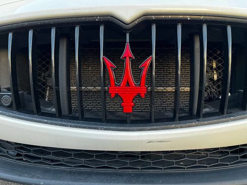 Used 2014 Maserati Quattroporte GTS image 11