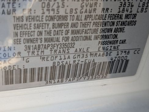 Used 2015 Nissan Sentra SR w/ SR Premium Package image 28