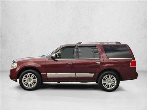 Used 2012 Lincoln Navigator 2WD image 9