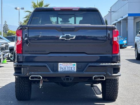 Used 2024 Chevrolet Silverado 1500 LT Trail Boss w/ Convenience Package II AWD/4WD image 6