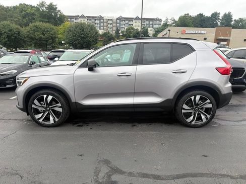 Used 2026 Volvo XC40 B5 Plus w/ Protection Package Premier AWD/4WD image 3