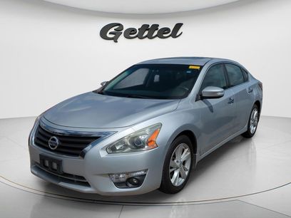 Used 2014 Nissan Altima 2.5 SL w/ Technology Package