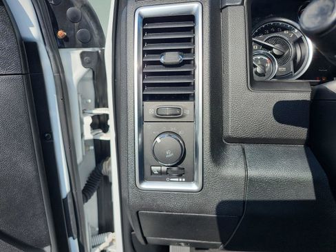 Used 2018 RAM 2500 Power Wagon w/ Leather & Luxury Group image 12