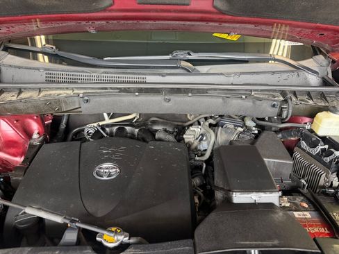 Used 2017 Toyota Highlander Limited AWD/4WD image 20