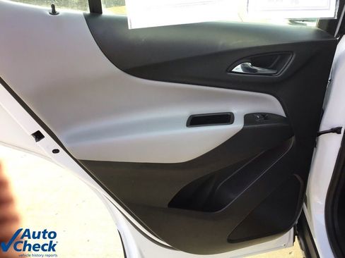 Used 2024 Chevrolet Equinox LS image 14