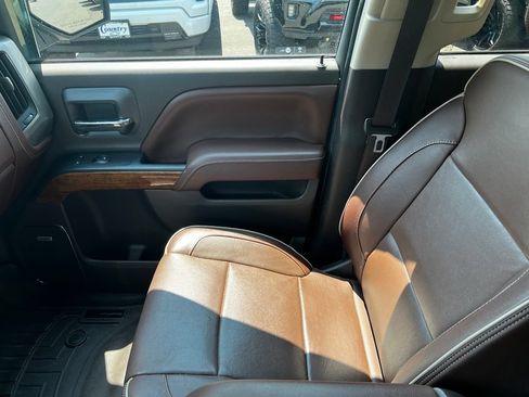 Used 2017 Chevrolet Silverado 1500 High Country AWD/4WD image 26