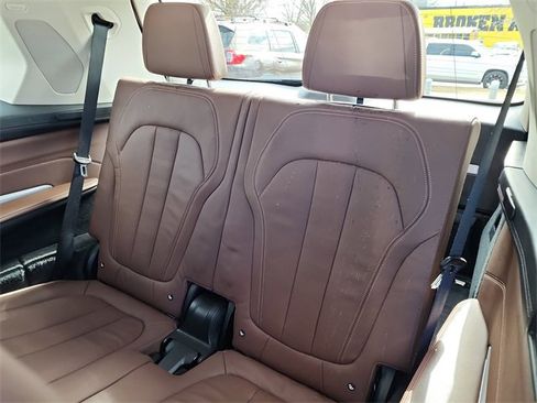 Used 2020 BMW X7 xDrive40i w/ Premium Package image 17