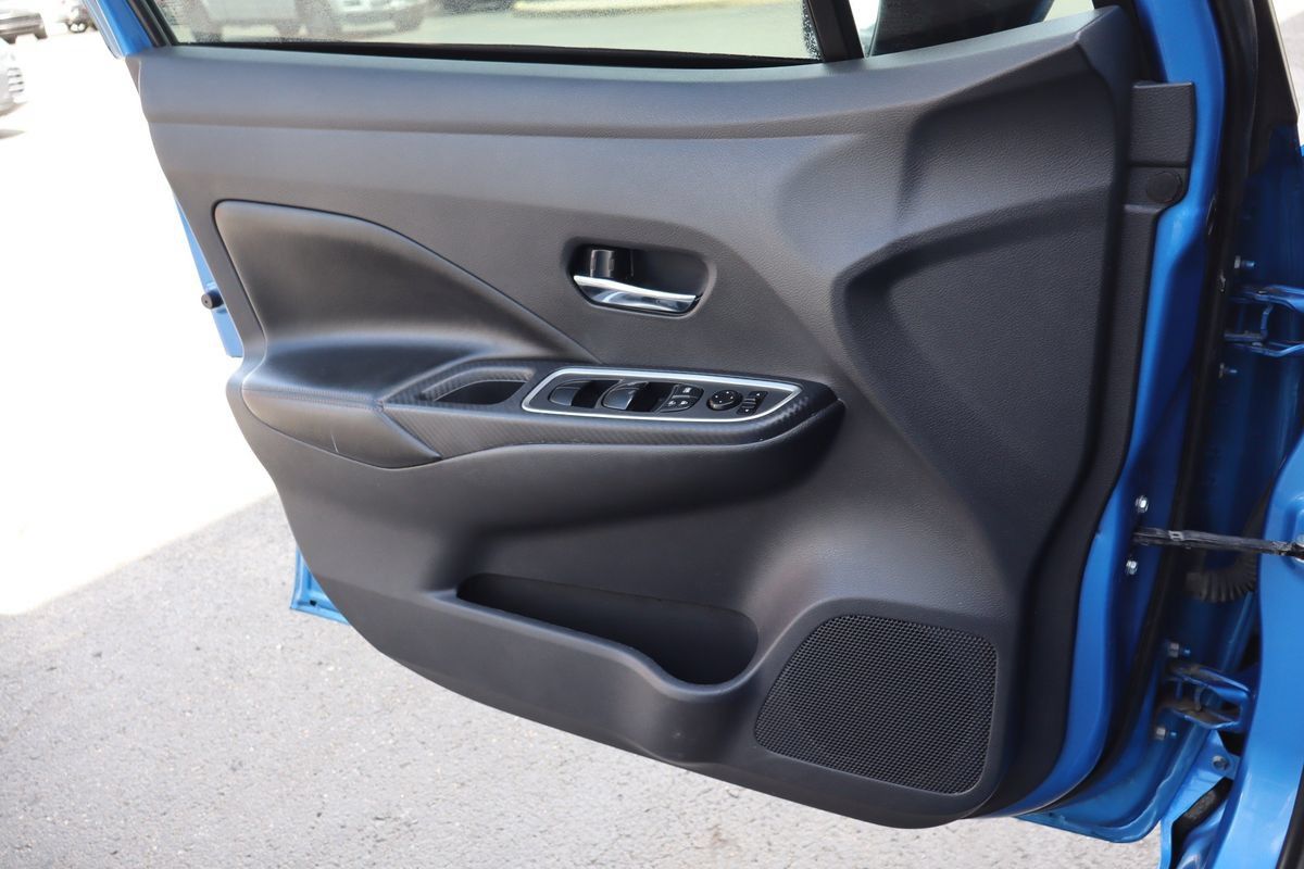 Used 2021 Nissan Versa SR w/ Convenience Package FWD image 27