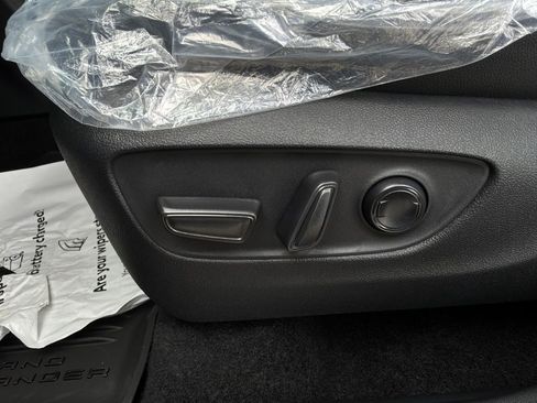 New 2026 Toyota Grand Highlander AWD Hybrid image 10
