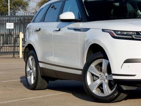 Used 2019 Land Rover Range Rover Velar S image 21