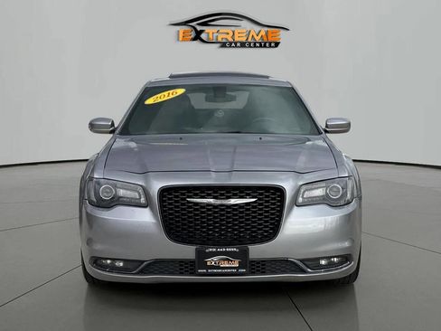 Used 2016 Chrysler 300 S AWD/4WD image 9