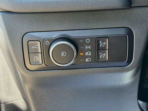Used 2023 Ford Escape Platinum w/ Premium Technology Package AWD/4WD image 10