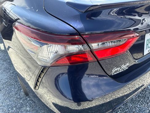 Used 2021 Toyota Camry SE FWD image 12