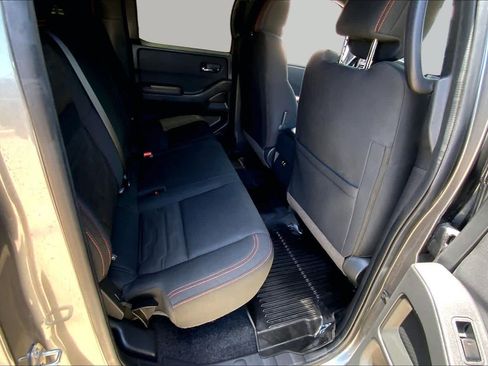 Used 2024 Nissan Frontier PRO-4X w/ Off-Road Protection Package AWD/4WD image 19