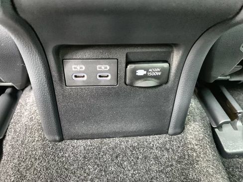 New 2026 Toyota Prius Plug-In Hybrid FWD image 33