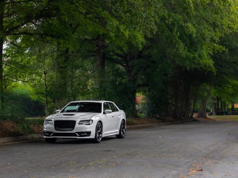 Used 2021 Chrysler 300 S w/ S Model Appearance Package RWD image 38