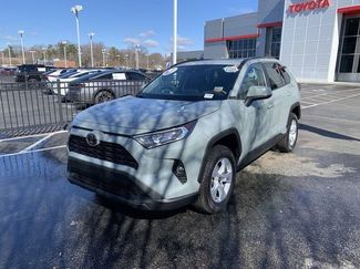 Used 2021 Toyota RAV4 XLE w/ Convenience Package video 1
