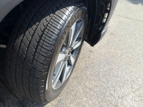 Used 2025 Honda Pilot Touring image 42