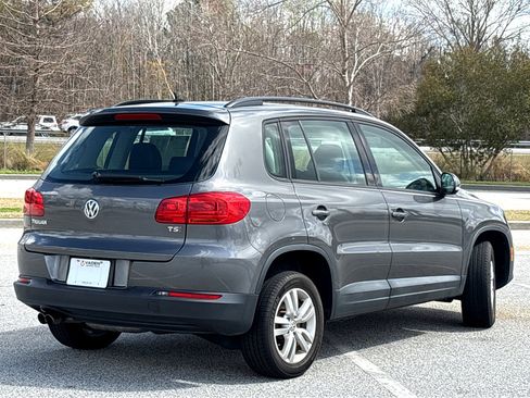 Used 2016 Volkswagen Tiguan S image 20