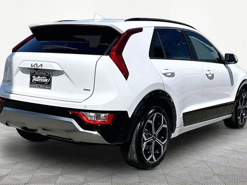 Certified 2025 Kia Niro EX Touring FWD image 2