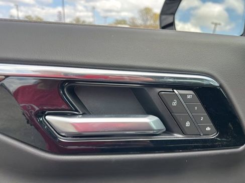 New 2026 Chevrolet Tahoe High Country AWD/4WD image 12