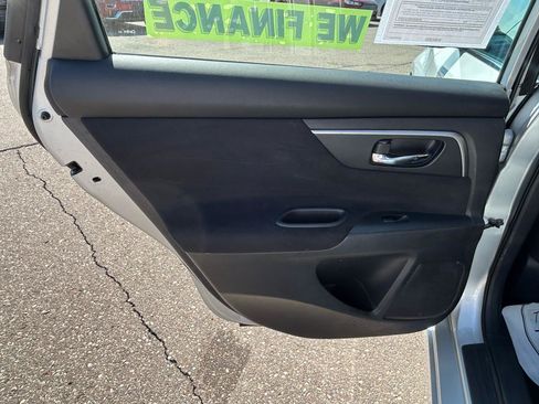 Used 2015 Nissan Altima 2.5 S w/ Power Driver Seat Package FWD image 13