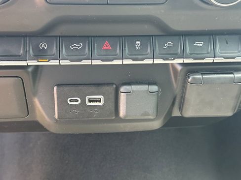 Used 2021 Chevrolet Silverado 1500 Custom RWD image 28