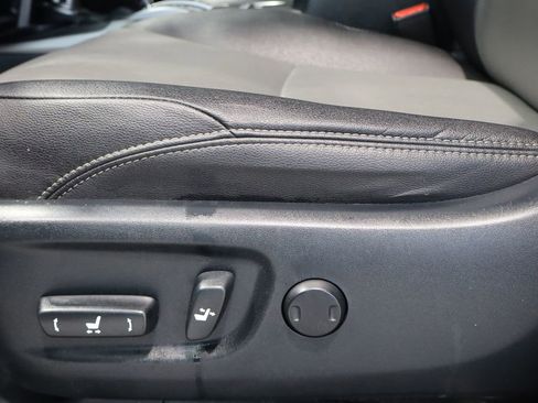 Used 2018 Toyota 4Runner SR5 Premium image 21