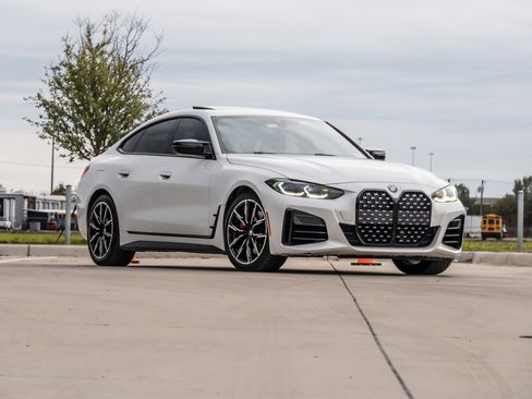 Certified 2024 BMW M440i xDrive Gran Coupe w/ Premium Package image 2