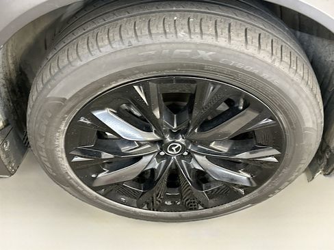 Used 2025 MAZDA CX-90 3.3 Turbo w/ Premium Sport Pkg image 11