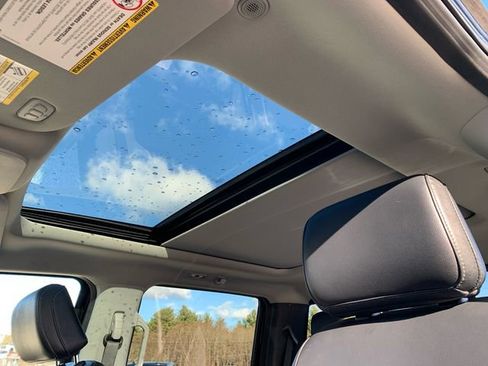 Used 2023 Ford F250 Lariat w/ Sport Appearance Package image 29