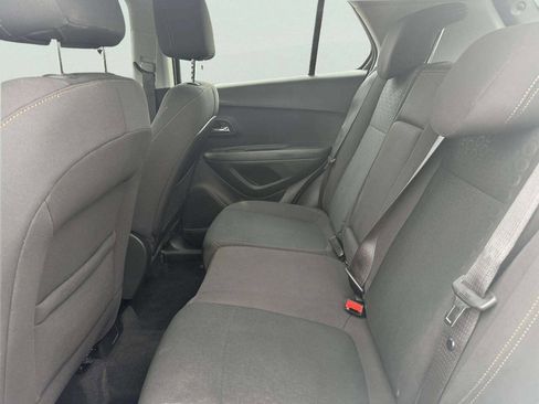 Used 2017 Chevrolet Trax LS AWD/4WD image 11