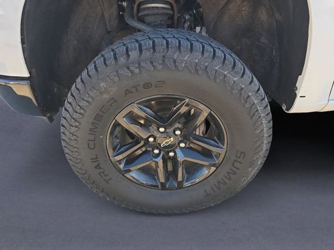 Used 2023 Chevrolet Silverado 1500 Custom Trail Boss w/ LPO, Dark Essentials Package image 29