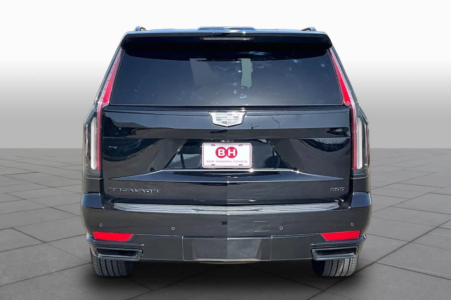 Used 2023 Cadillac Escalade Sport Platinum w/ LPO, ONYX Package AWD/4WD image 5