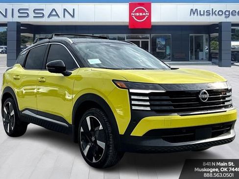 New 2026 Nissan Kicks SR w/ Cold Weather Package image 1