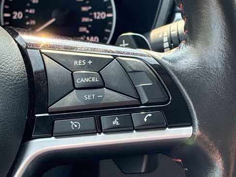 Used 2024 Nissan Altima 2.5 SR FWD image 25
