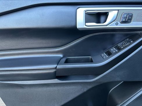 Certified 2020 Ford Explorer ST w/ ST Street Pack image 11