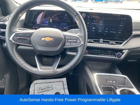 Certified 2025 Chevrolet Equinox LT w/ Convenience Package II AWD/4WD image 8