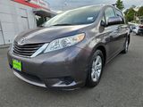 Used 2011 Toyota Sienna LE image 6
