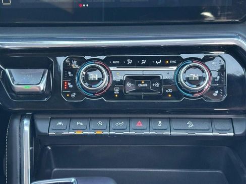 Used 2025 GMC Sierra 1500 Denali Ultimate image 14