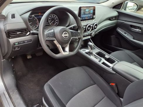 Used 2024 Nissan Sentra SV FWD image 4