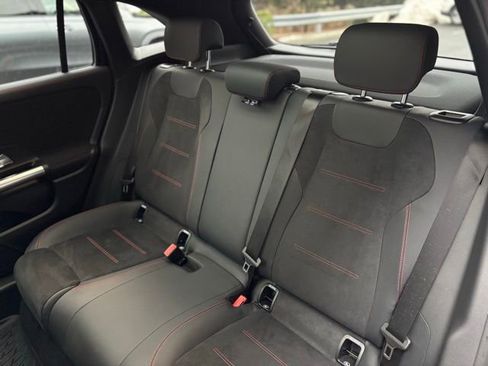 Used 2026 Mercedes-Benz GLA 250 4MATIC image 24