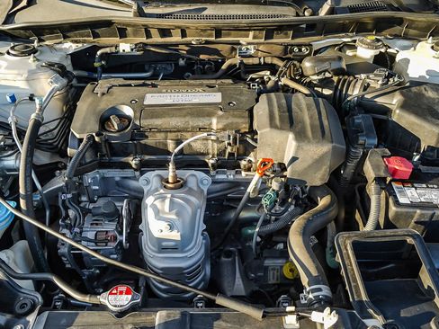 Used 2013 Honda Accord LX image 35