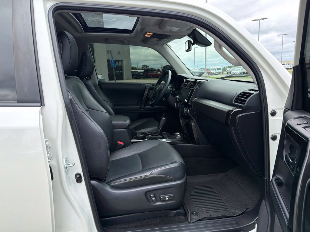 Used 2021 Toyota 4Runner Nightshade AWD/4WD image 21
