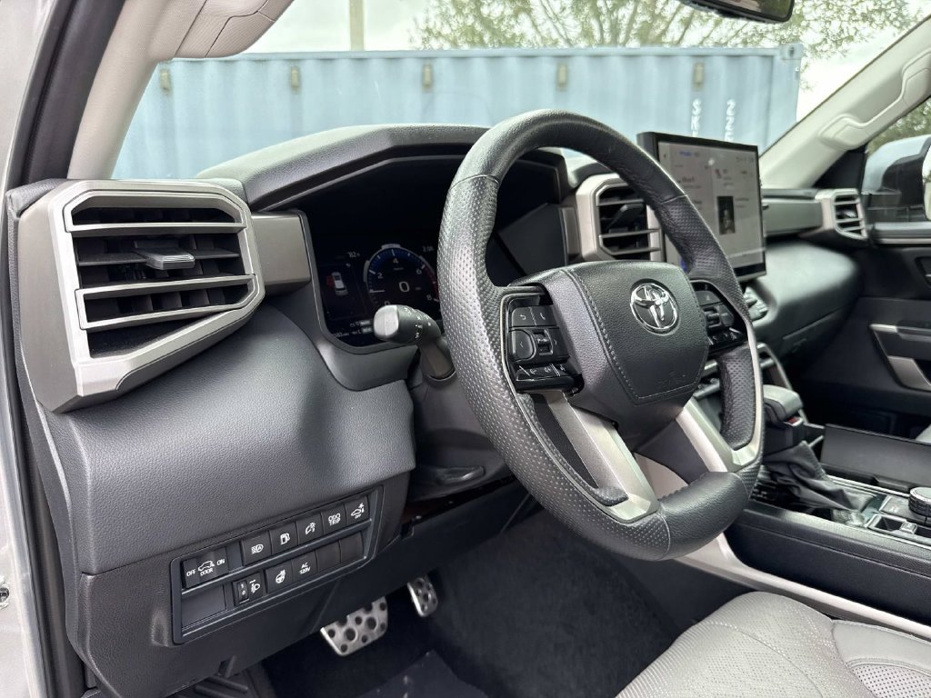 Used 2024 Toyota Sequoia SR5 w/ SR5 Premium Package AWD/4WD image 24