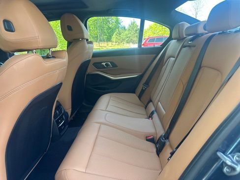 Certified 2025 BMW 330i Sedan image 24