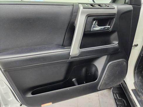 Used 2021 Toyota 4Runner SR5 image 34